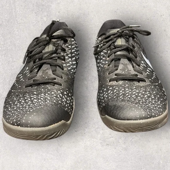 Size 11 - Nike Mamba Instinct EP Gray - Picture 2 of 8